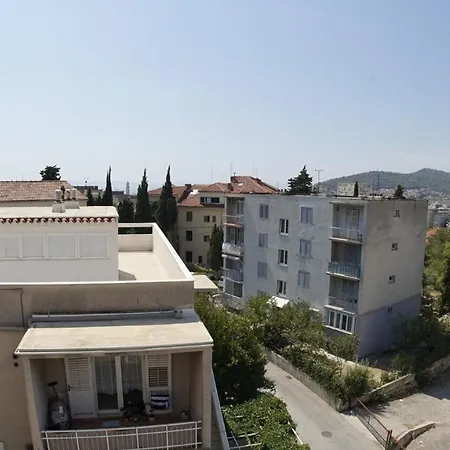 Good View Apartment