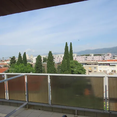 Good View Split